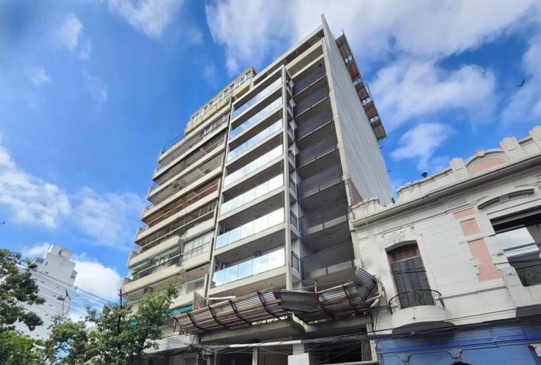 Departamento de 2 dormitorios con patio exclusivo