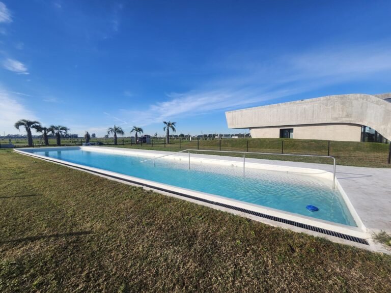 Venta de Lote en Alea General Lagos con frente norte