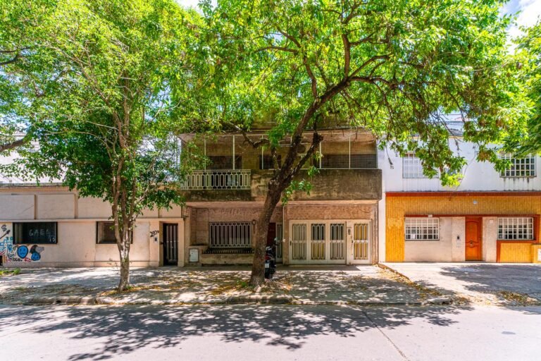 Oportunidad Venta Casa de 4 dormitorios Barrio Cura