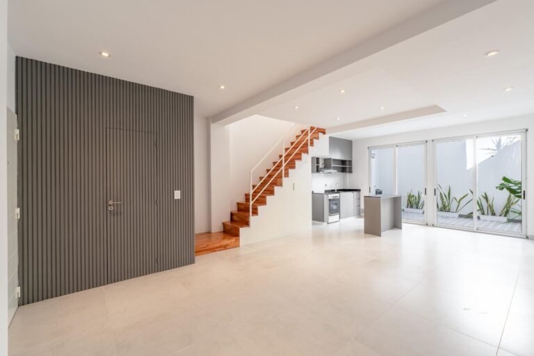 Casa Interna a Estrenar 2 Dormitorios con Patio Terraza Parrillero Barrio Lourdes