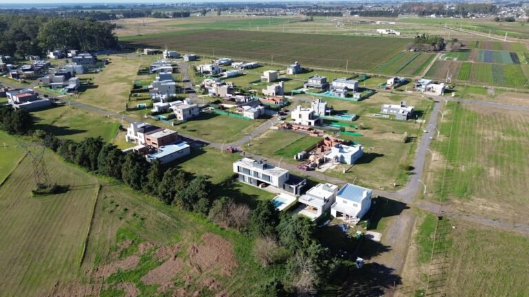 Lote en Venta Brisanova Barrio Cerrado Pueblo Esther