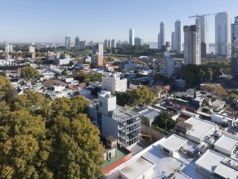 Edificio Comercial en venta en Pichincha Rosario
