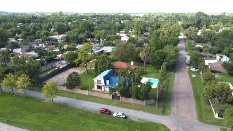 Fracción Comercial 3300 m² En Esquina Sobre Ruta 9 Funes | Subdividido En 9 Lotes