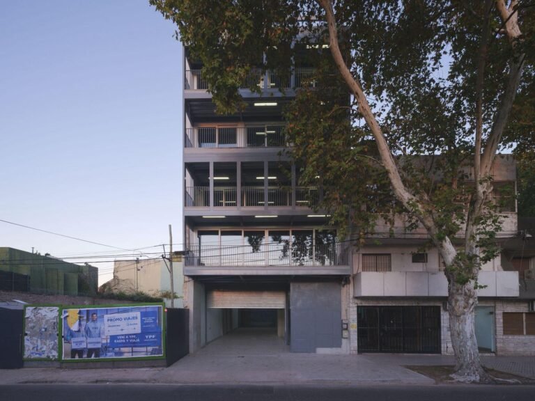 Exclusivo Edificio Comercial De Diseño – Gran Potencial De Crecimiento – Financiacion