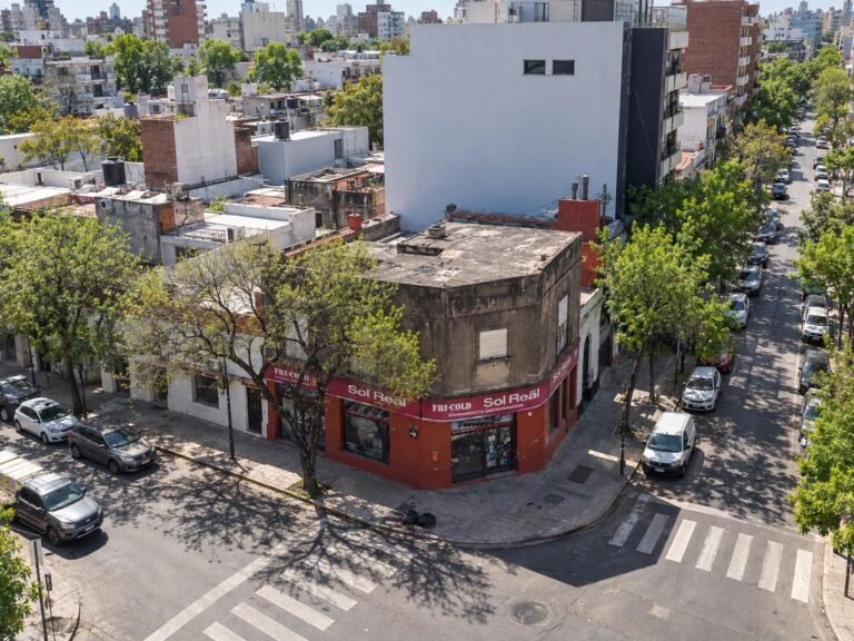 Lote En Esquina Barrio Lourdes – Ideal Desarrolladores – Toma Canje m²